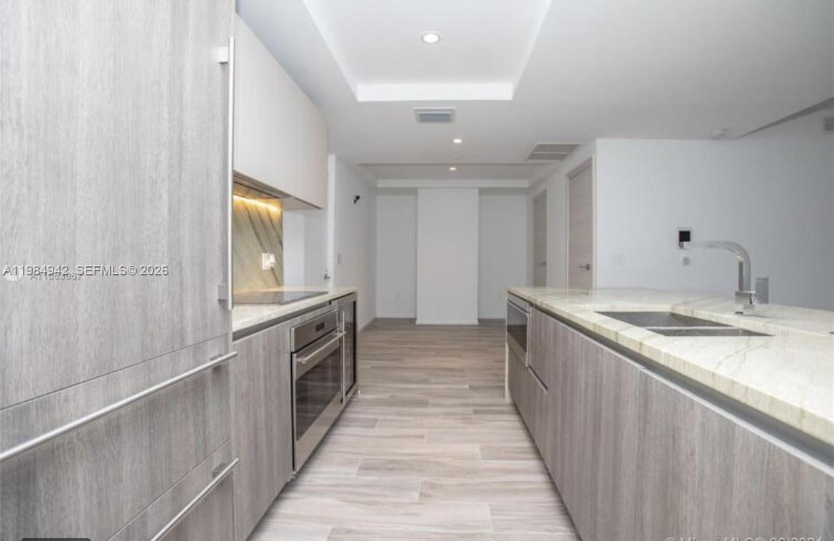 801 SMA RESIDENCES CONDO - Residential Lease