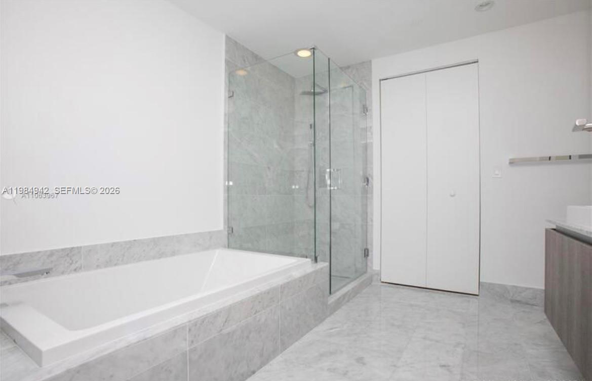 801 SMA RESIDENCES CONDO - Residential Lease