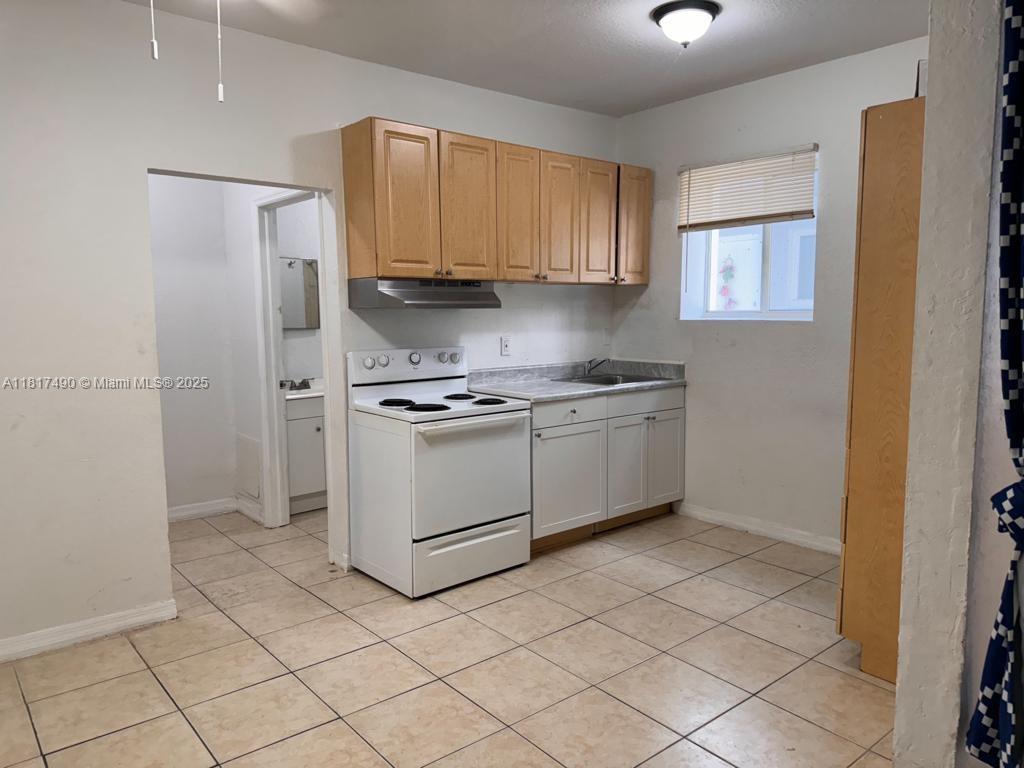 1021 NW 3rd St 206