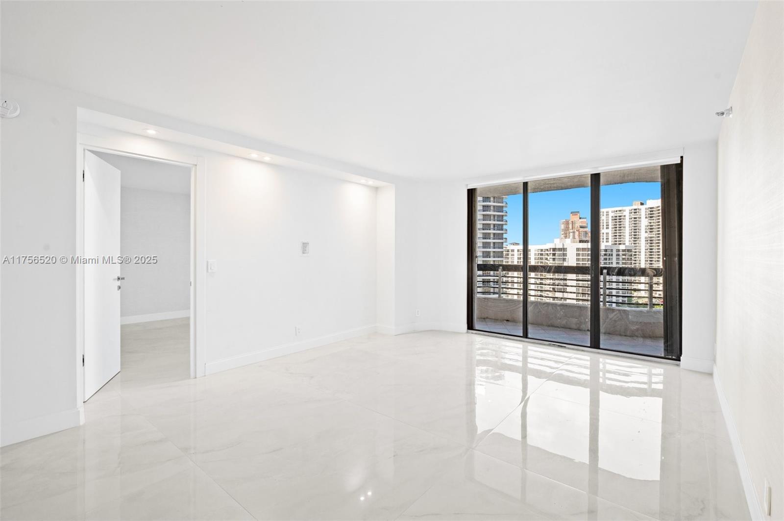 MYSTIC POINTE CONDO NO TW - Residential