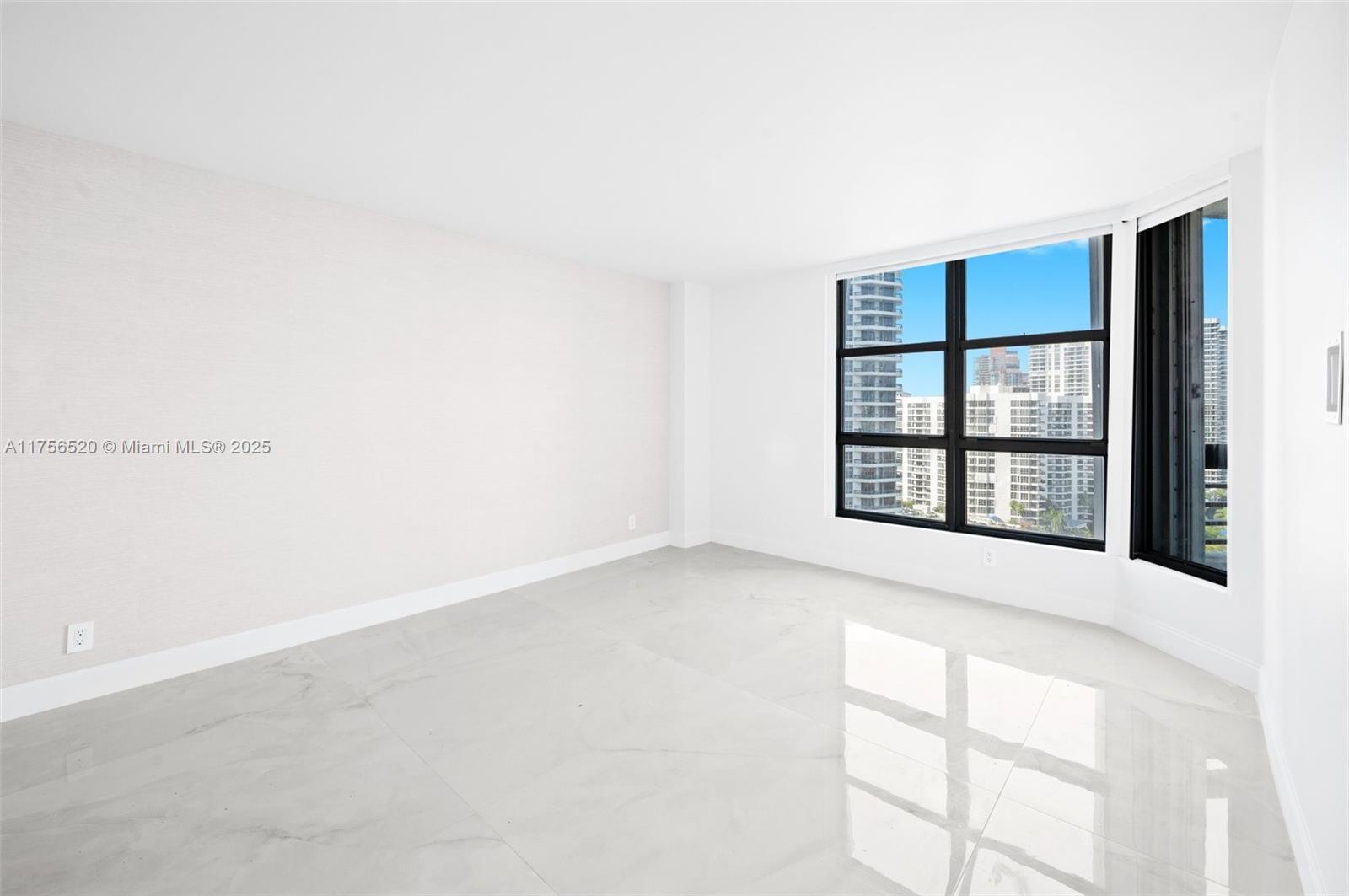 MYSTIC POINTE CONDO NO TW - Residential