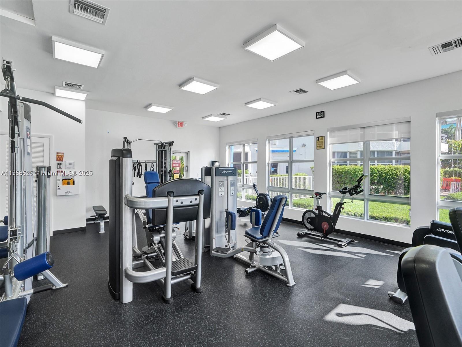 MYSTIC POINTE CONDO NO TW - Residential