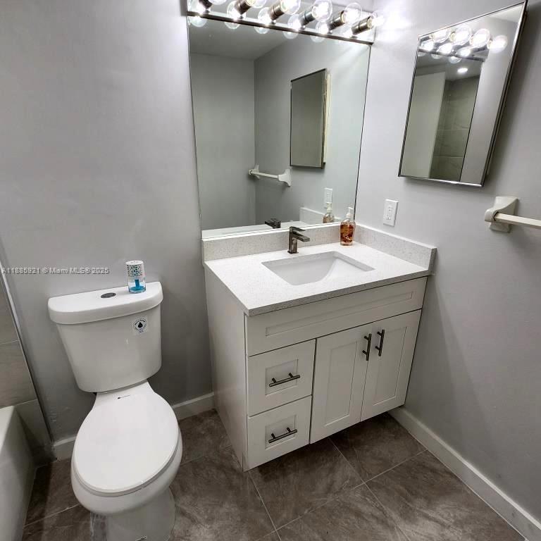 UNIVERSITY CLUB CONDO - Residential