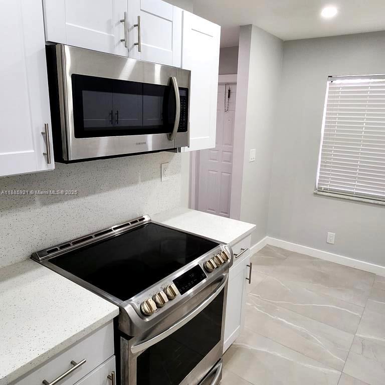 UNIVERSITY CLUB CONDO - Residential