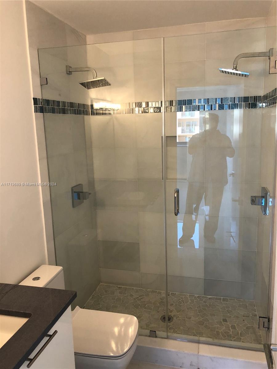 ENCLAVE SHORES CONDO - Residential