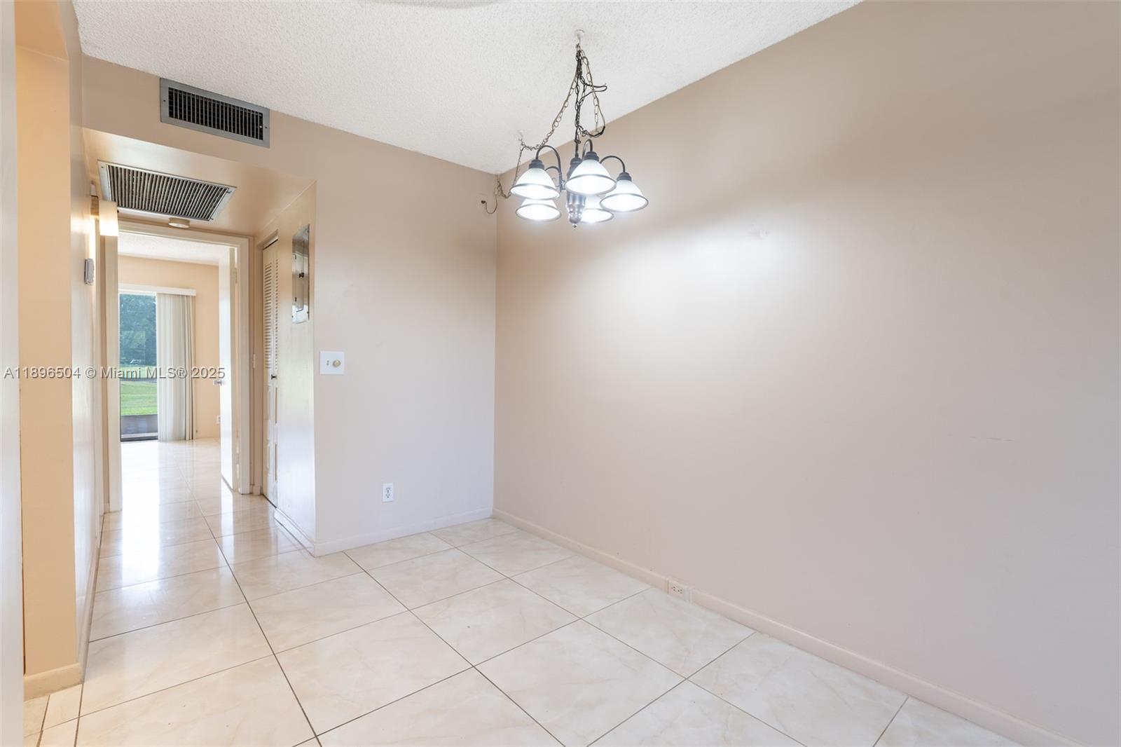 NEW HAMPTON - Residential Lease