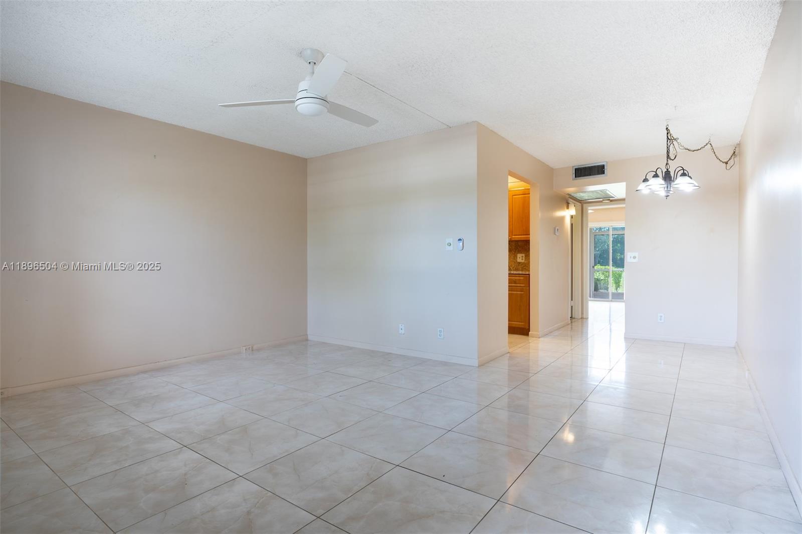 NEW HAMPTON - Residential Lease