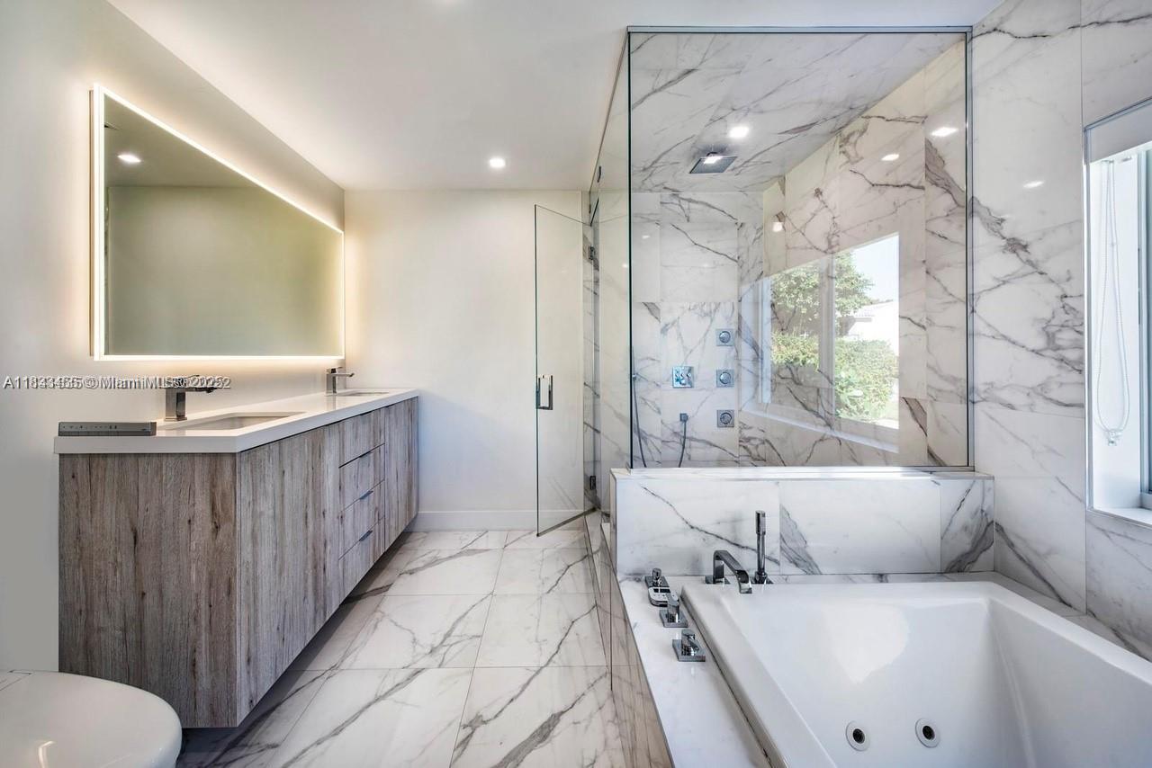 MIAMI SHORES SEC 4 AMD PL - Residential Lease