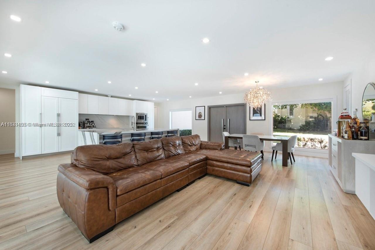 MIAMI SHORES SEC 4 AMD PL - Residential Lease