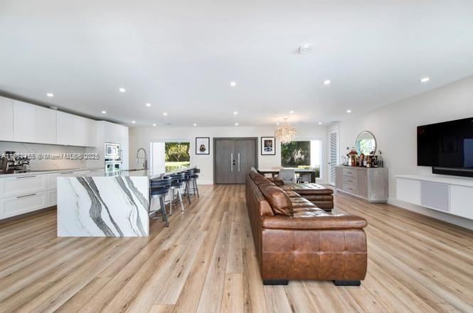 MIAMI SHORES SEC 4 AMD PL - Residential Lease