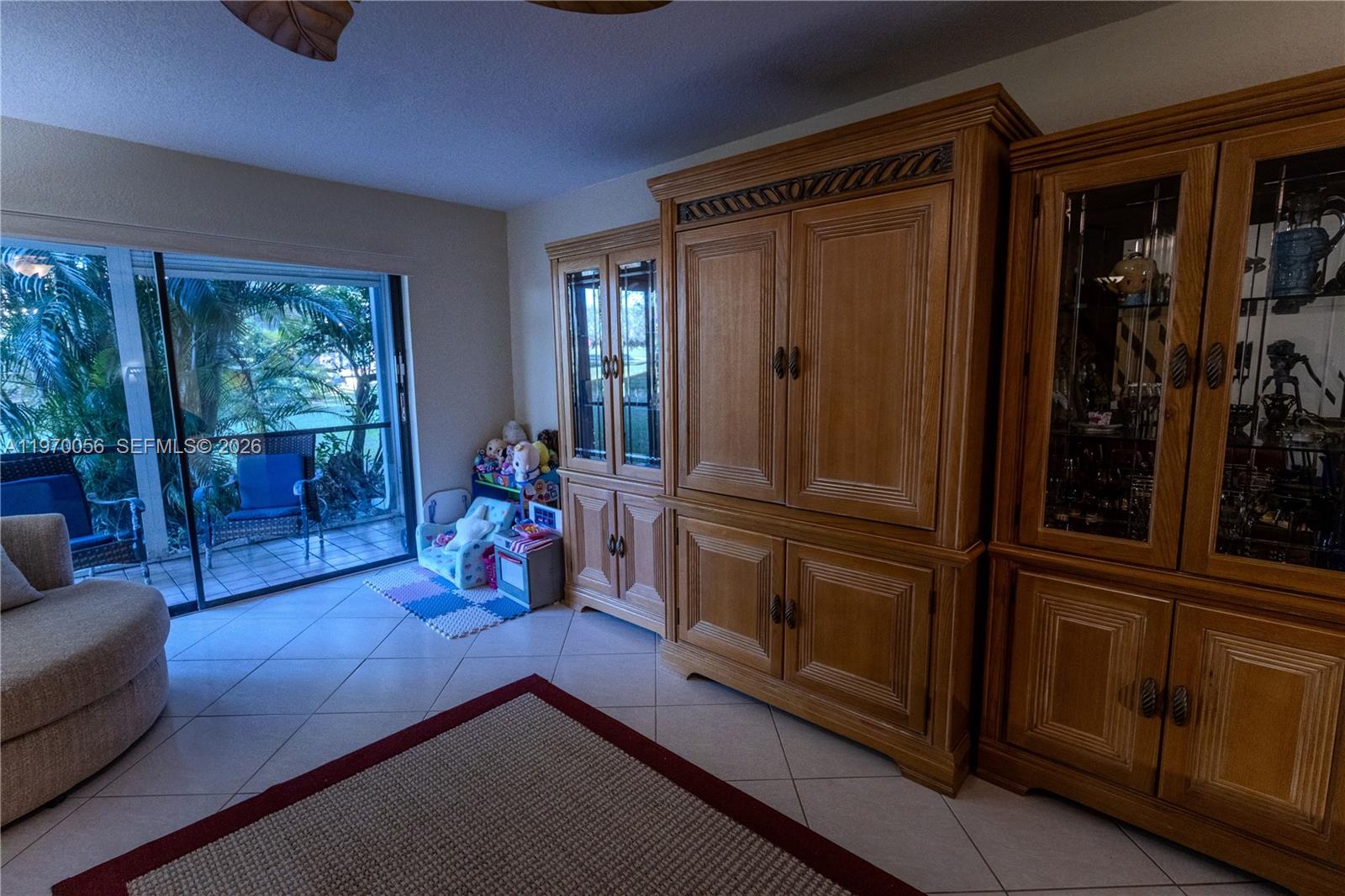 JACARANDA VILLAS NO 2 CON - Residential