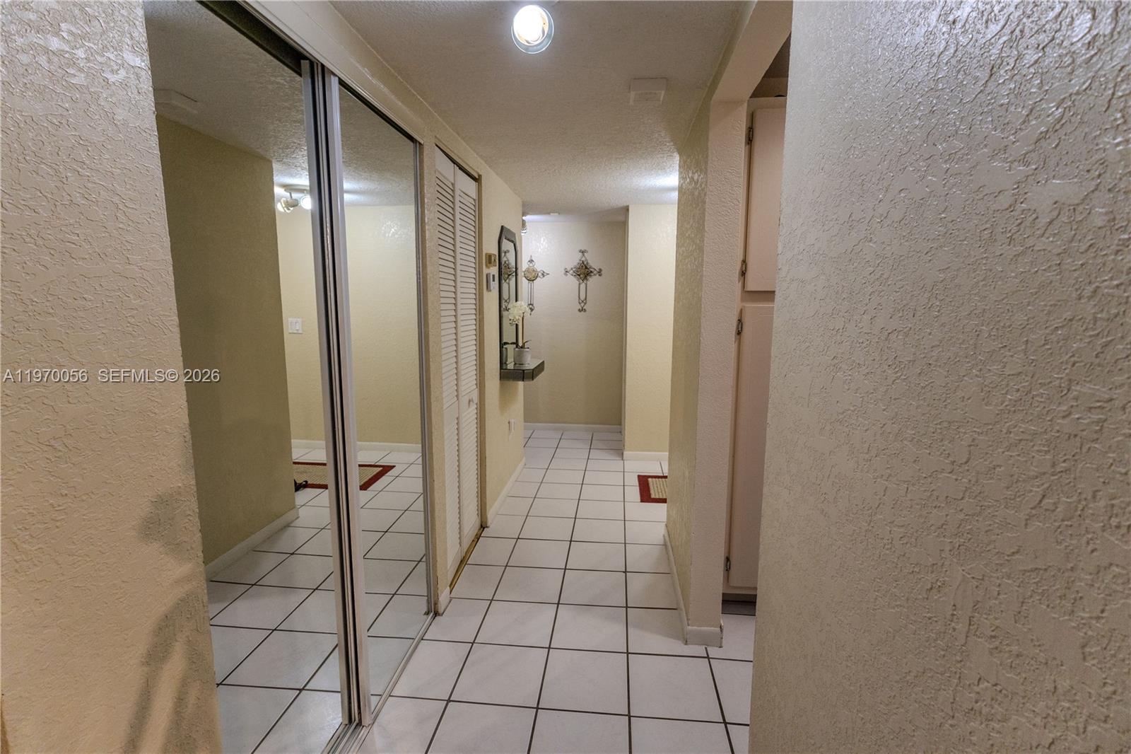 JACARANDA VILLAS NO 2 CON - Residential