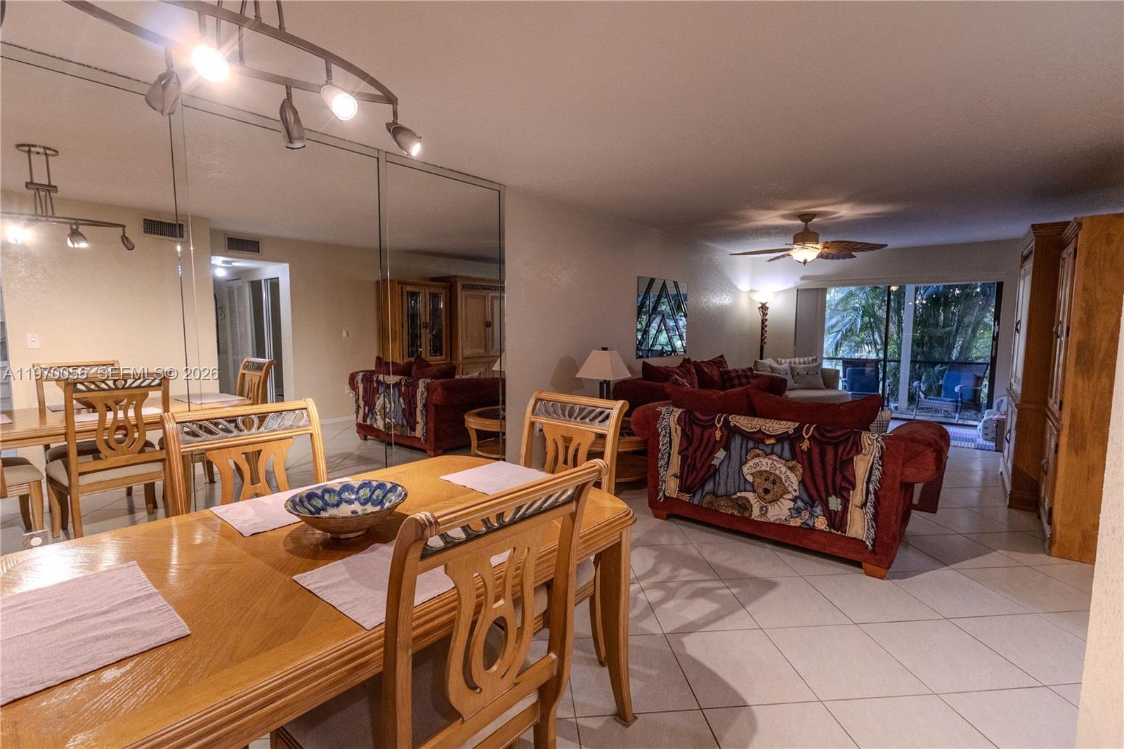 JACARANDA VILLAS NO 2 CON - Residential