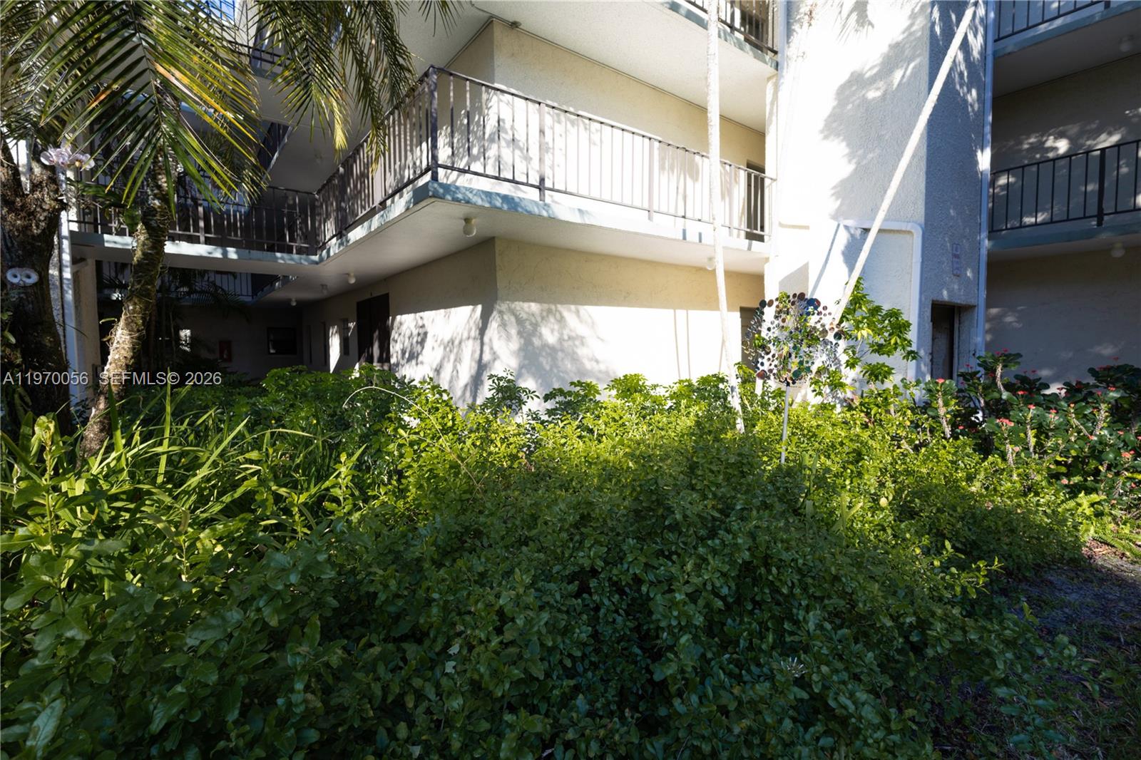 JACARANDA VILLAS NO 2 CON - Residential