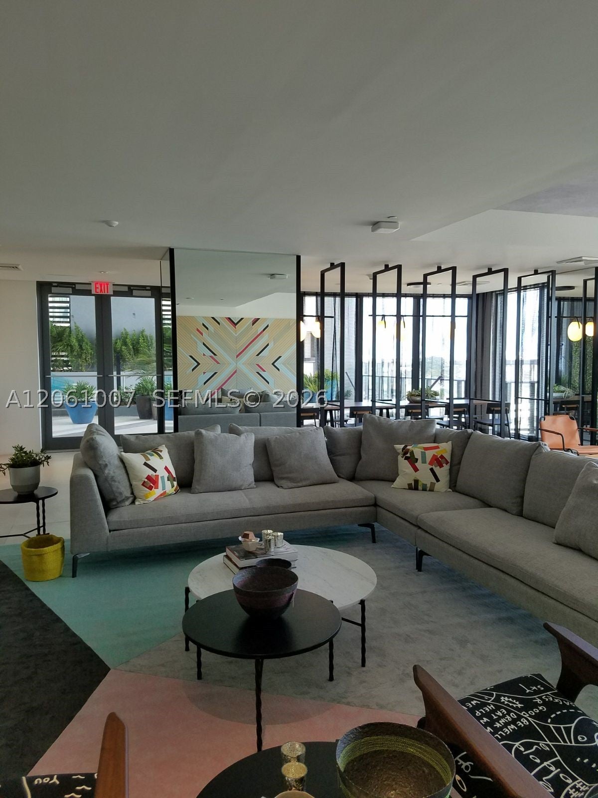 121 NE 34 ST 1702