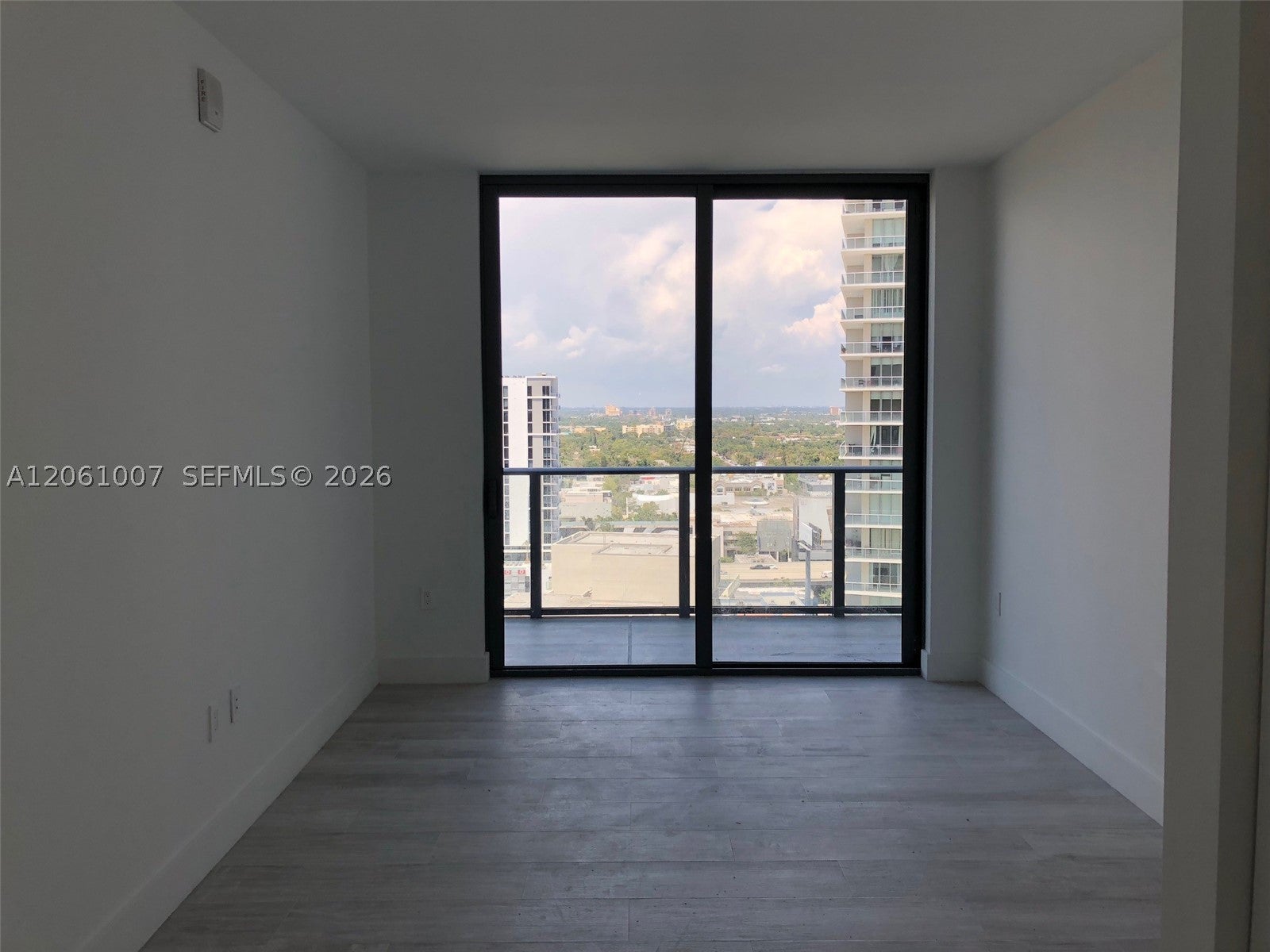 121 NE 34 ST 1702