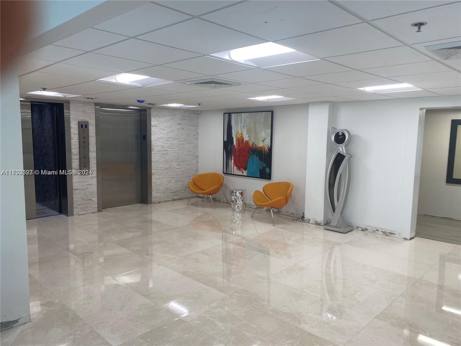 HILLCREST EAST NO 20 COND - Residential