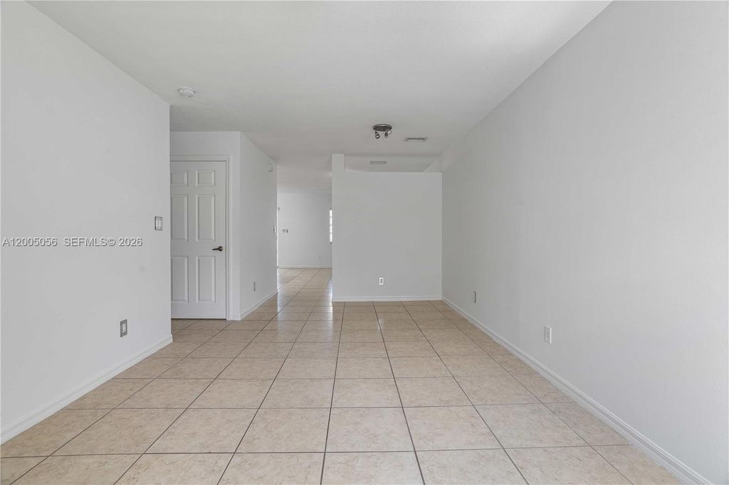 Photo of 330 SW 2nd Ave #3, Hallandale Beach, FL 33009 (MLS # A12005056)