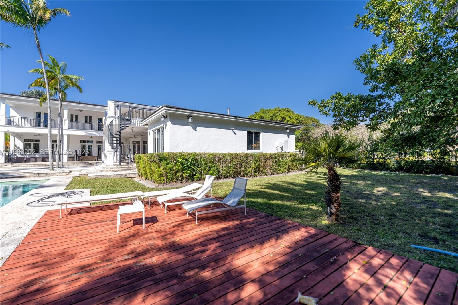 GABLES BY THE SEA - Residential