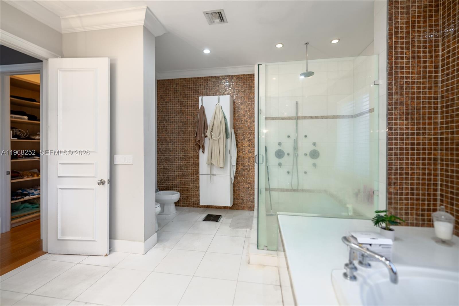 GABLES BY THE SEA - Residential