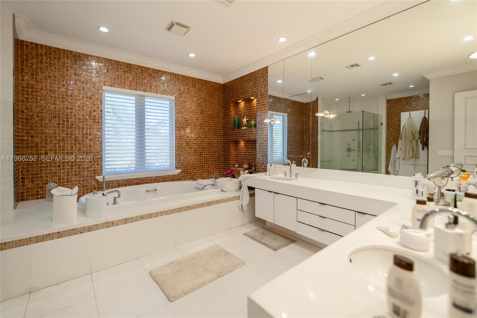 GABLES BY THE SEA - Residential