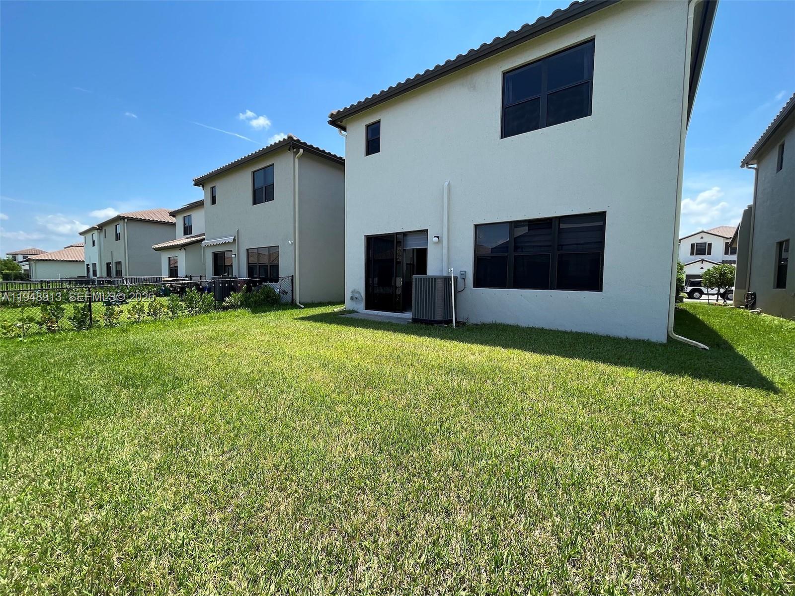 SILVERWOOD AT AVE MARIA PH - Residential