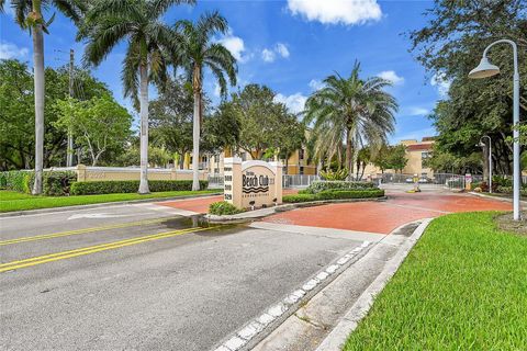 519 E Sheridan St 106 Dania Beach FL 33004