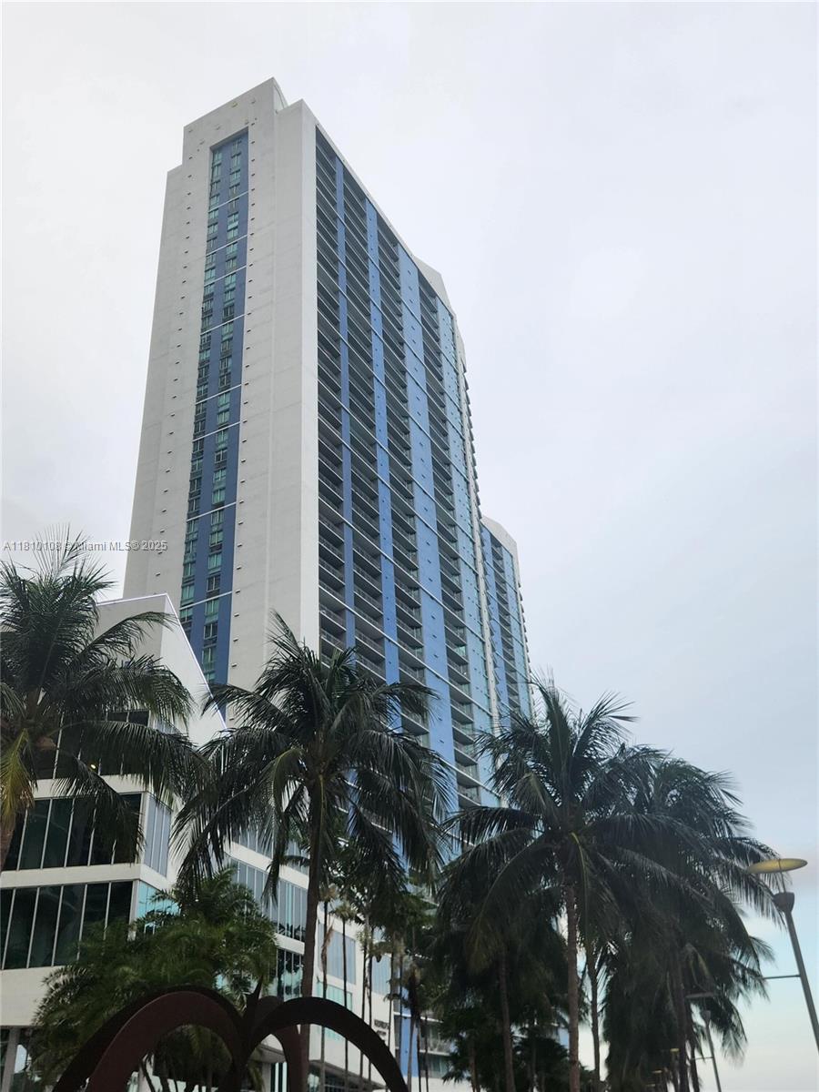 325 S Biscayne Blvd 1822, Miami, Broward County, Florida - 2 Bedrooms  
2 Bathrooms - 