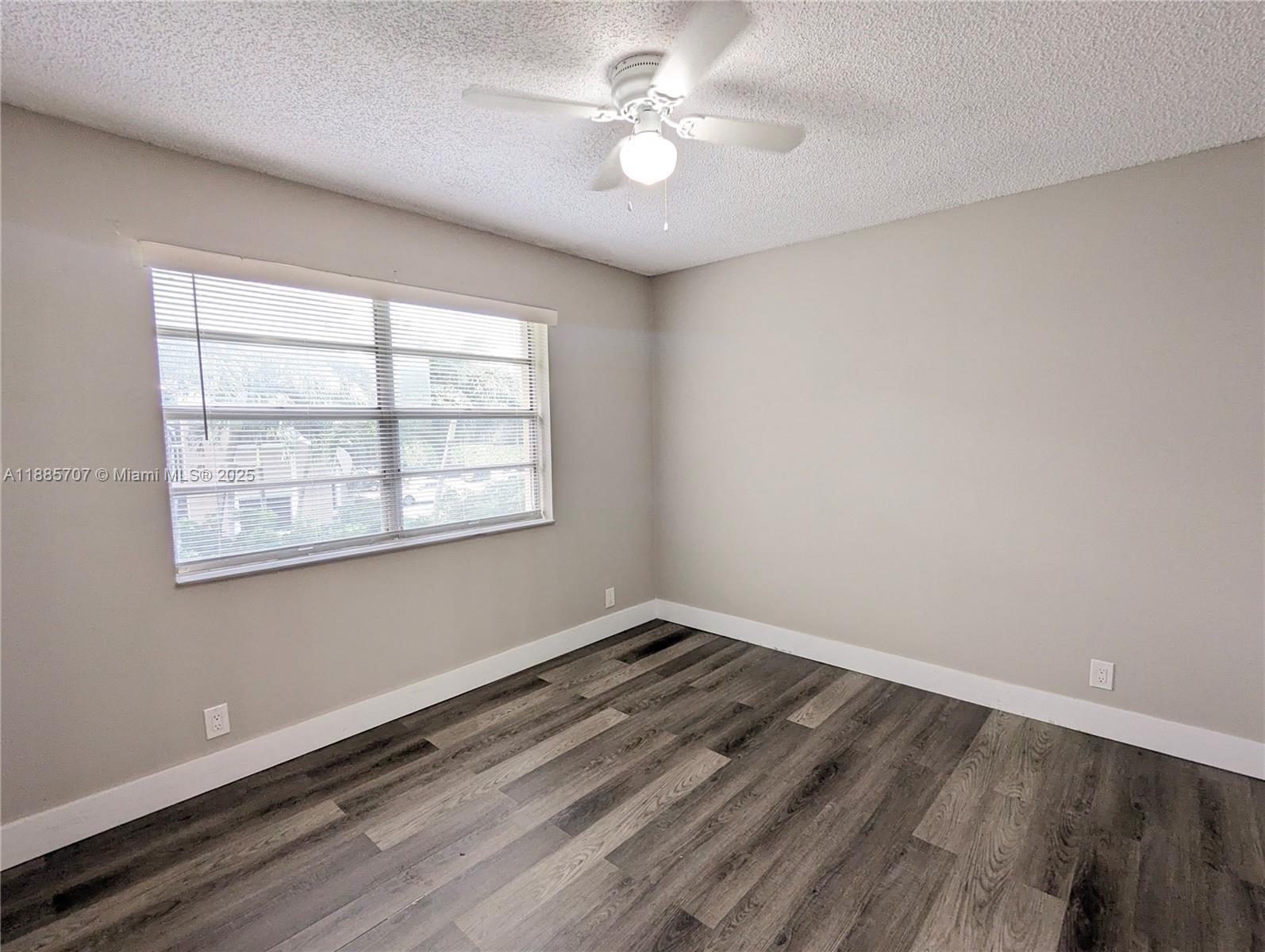 LAKEWOOD VILLAGE OF CORAL - Residential Lease