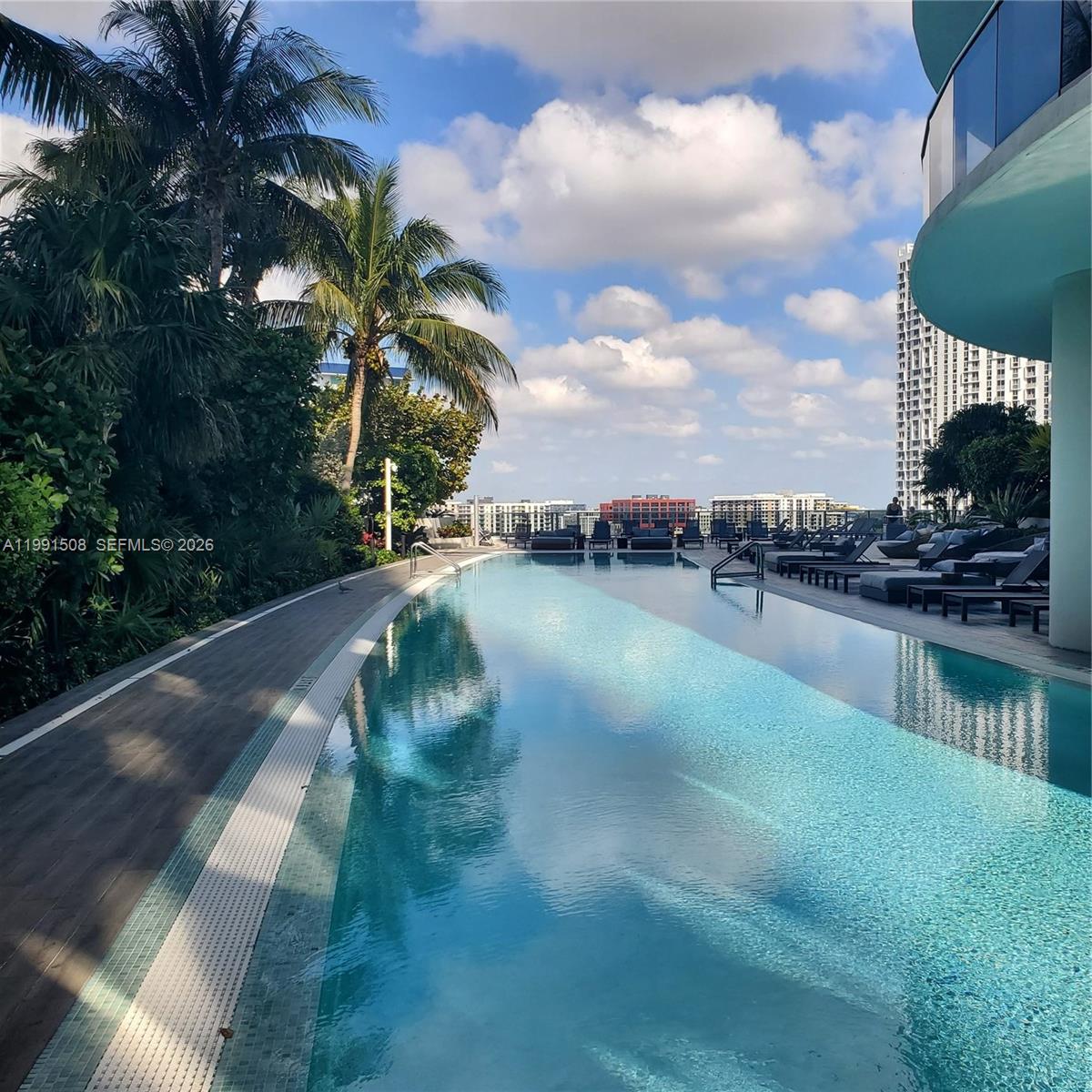 ARIA ON THE BAY CONDO - Residential