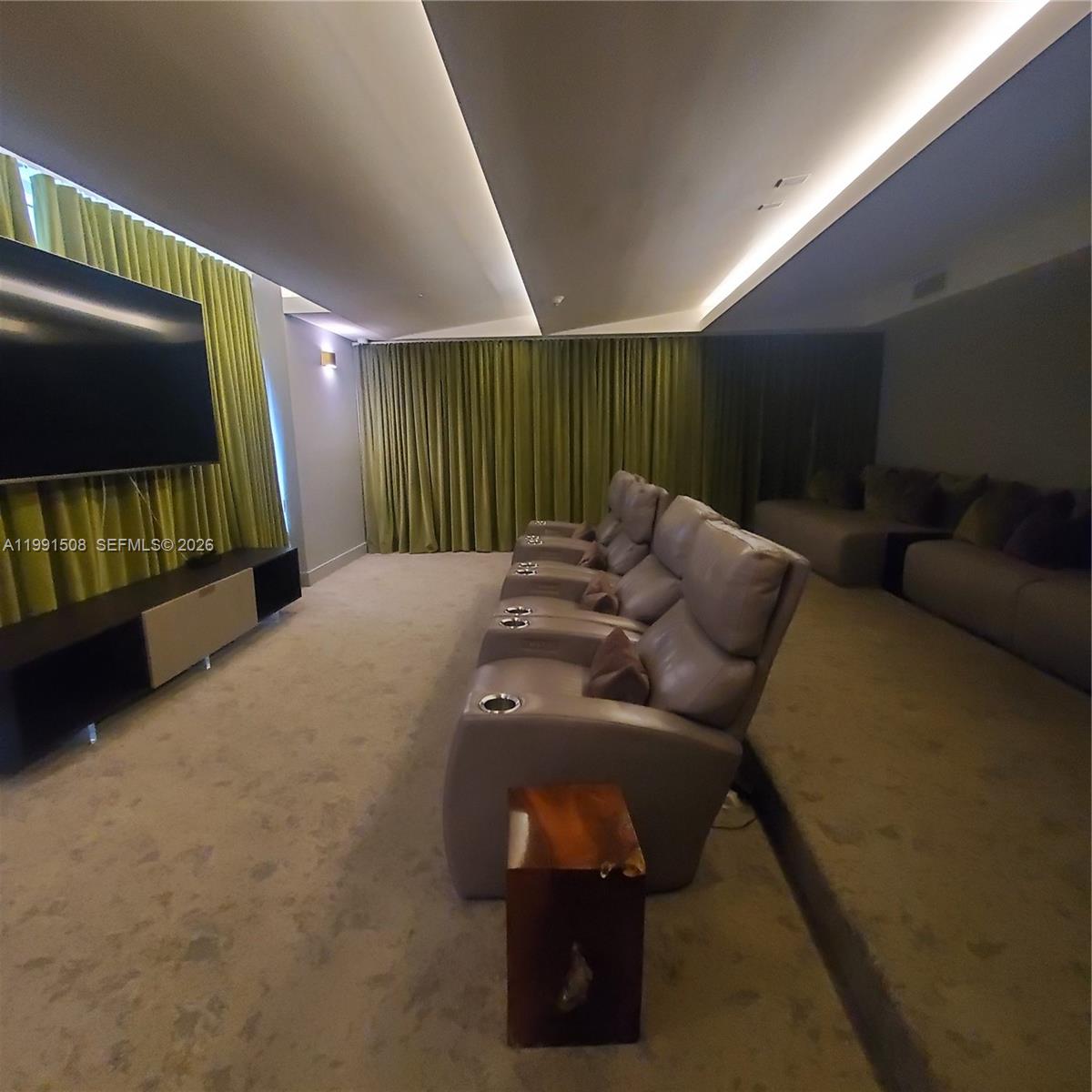 ARIA ON THE BAY CONDO - Residential