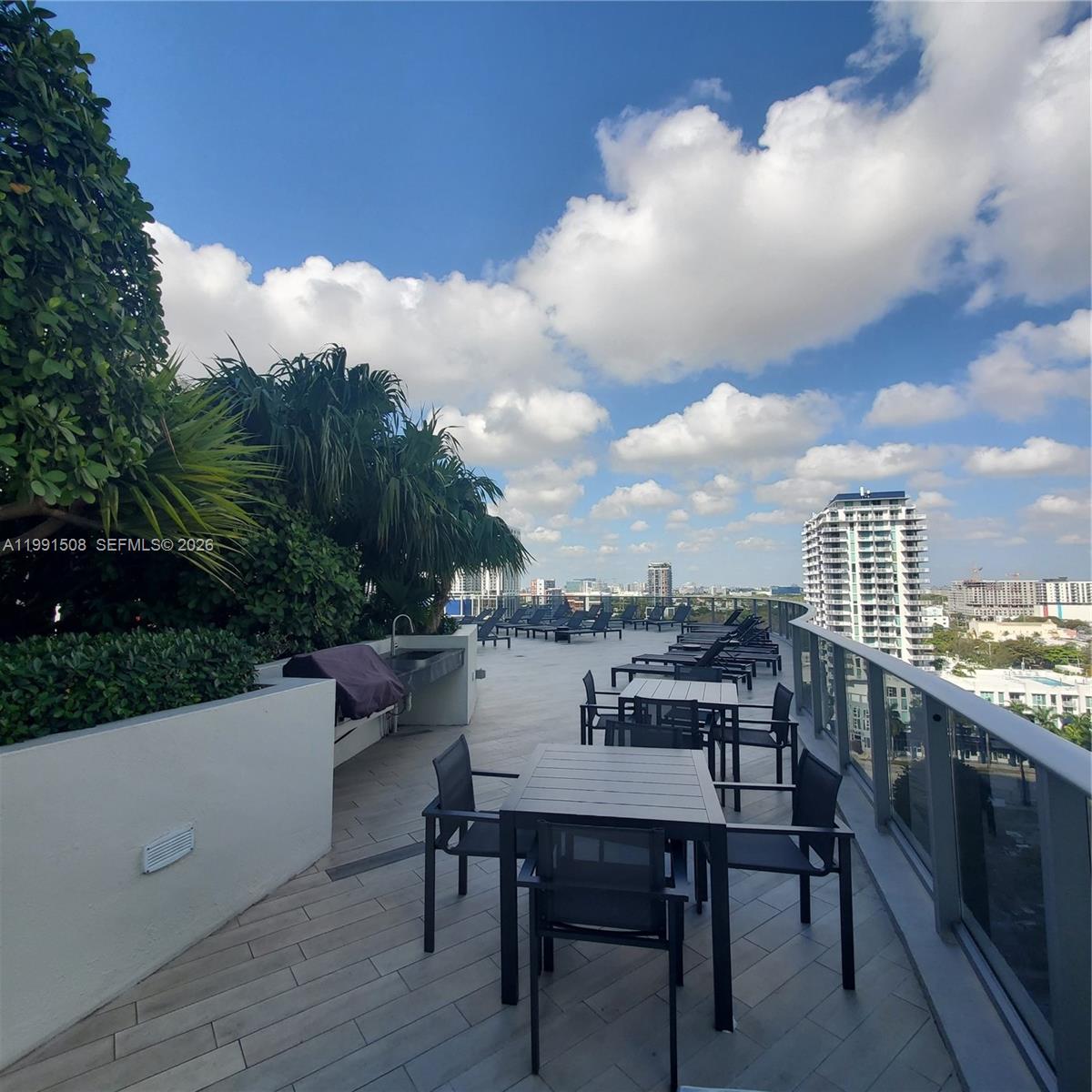 ARIA ON THE BAY CONDO - Residential