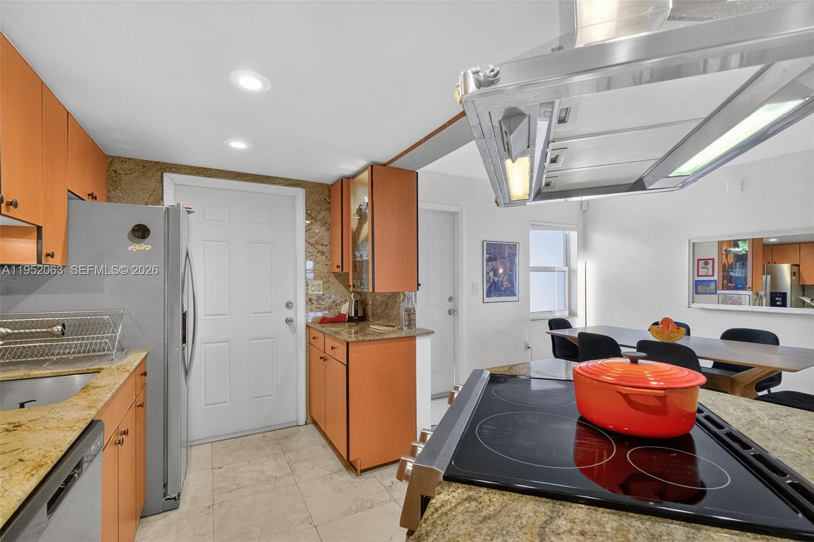 801 MERIDIAN AVE CONDO AP - Residential