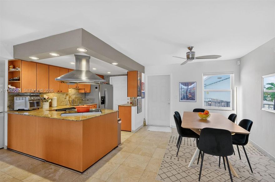 Spacious and well-maintained 2-bedroom, 2-bathroom penthouse located on the top floor in the heart of the South Beach Flamingo District. This bright residence features an open kitchen, an airy and functional layout, and abundant natural light with windows on both sides of the apartment. Enjoy two large private balconies, ideal for outdoor dining and relaxing.
The unit offers the convenience of in-unit laundry, impact windows, and includes private parking, a highly valuable amenity in this prime location. Located in a secured building with high-speed internet included in the maintenance, adding both comfort and value.
Positioned as one of the most desirable residences in the building due to its top-floor penthouse location and layout. Ideally situated just steps from dining, shopping, parks, and the beach—an excellent opportunity for a primary residence, second home, or investment.
Priced to sell and easy to show.