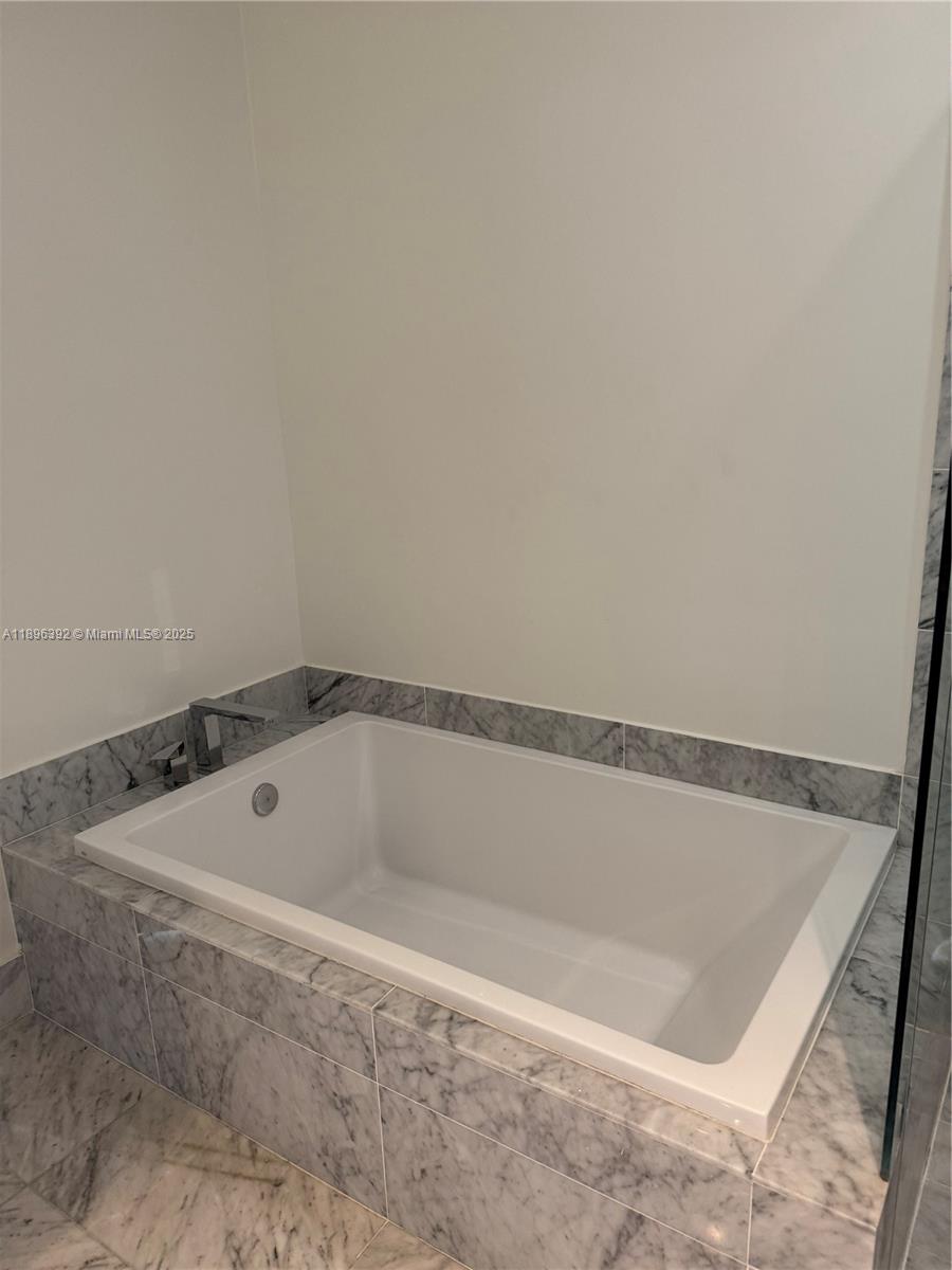 801 SMA RESIDENCES CONDO - Residential Lease