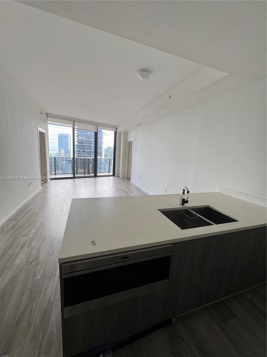 801 SMA RESIDENCES CONDO - Residential Lease