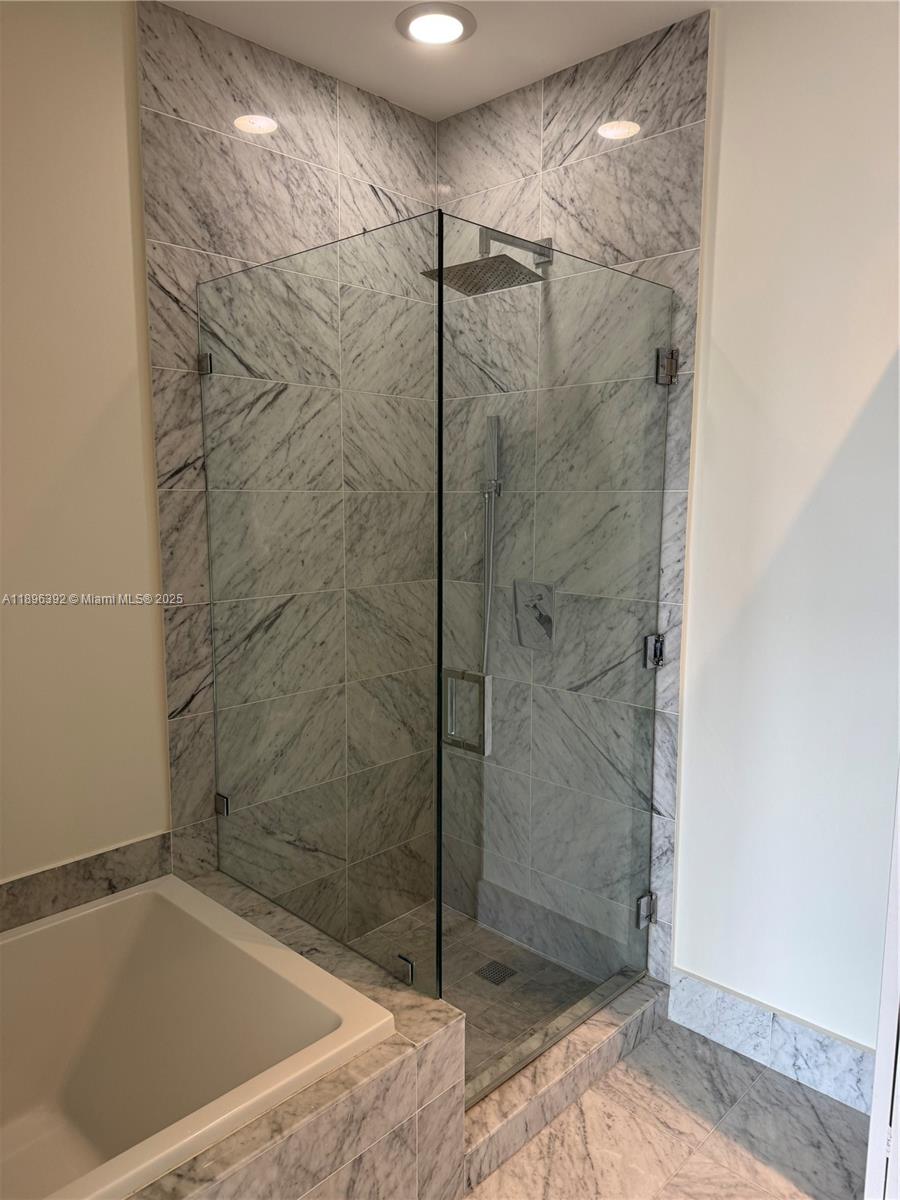 801 SMA RESIDENCES CONDO - Residential Lease