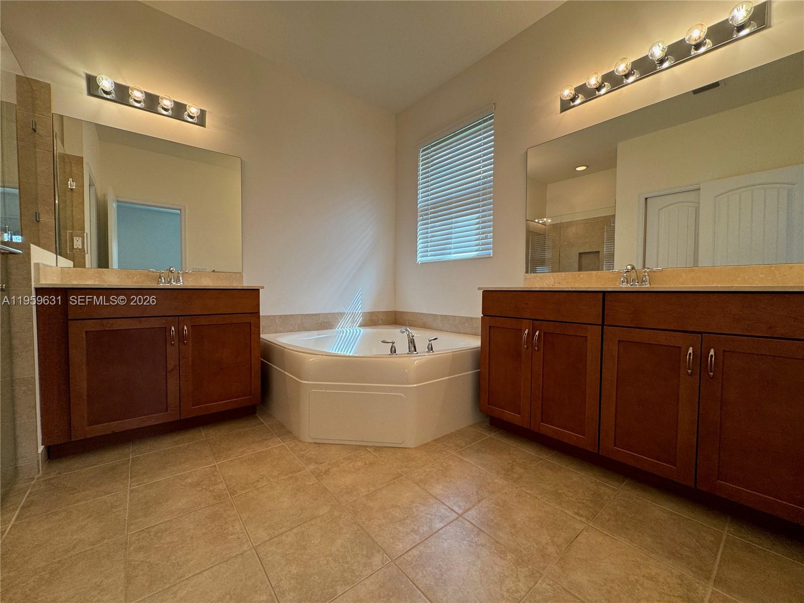 VERONA ESTATES - Residential