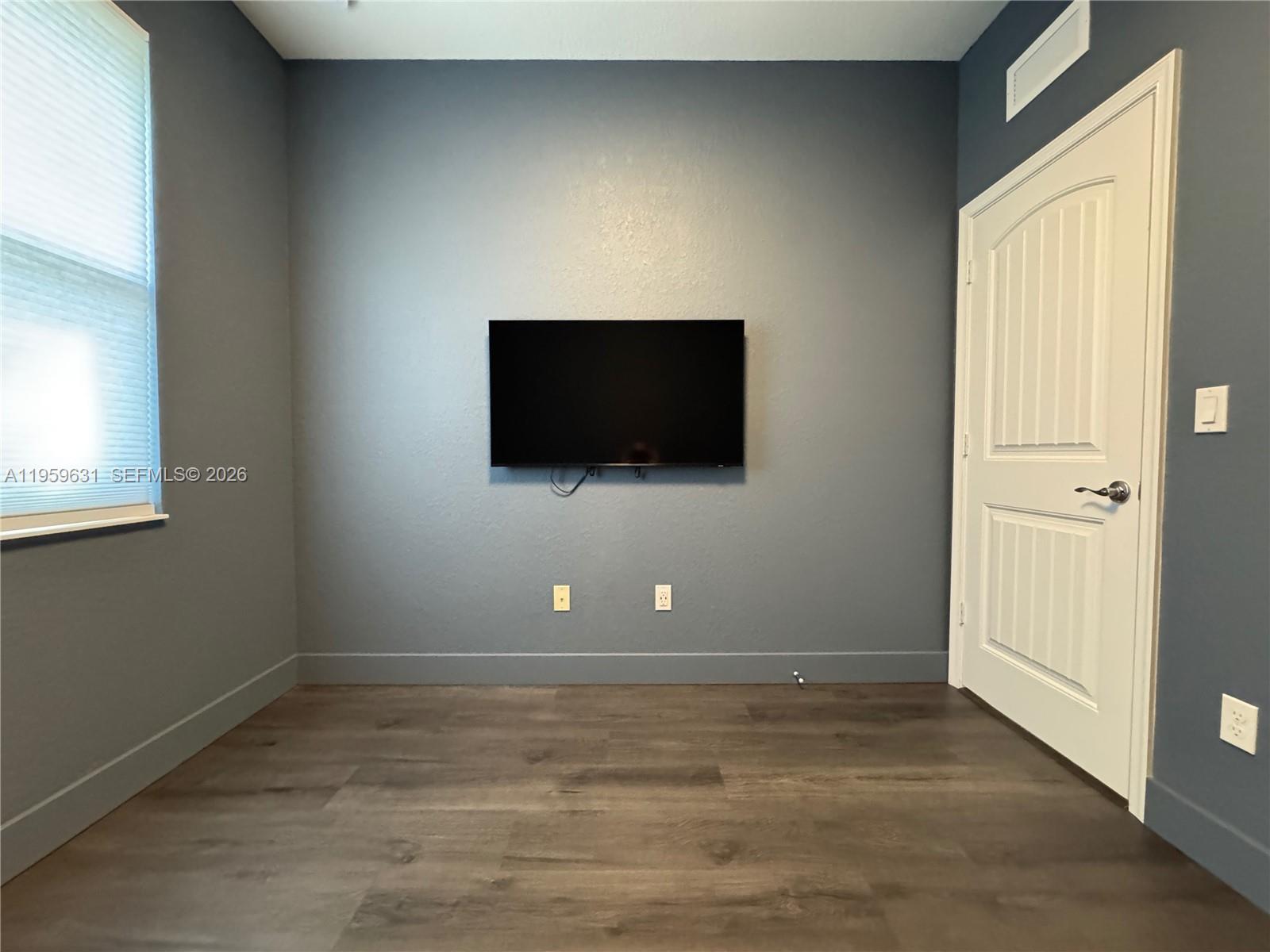 VERONA ESTATES - Residential