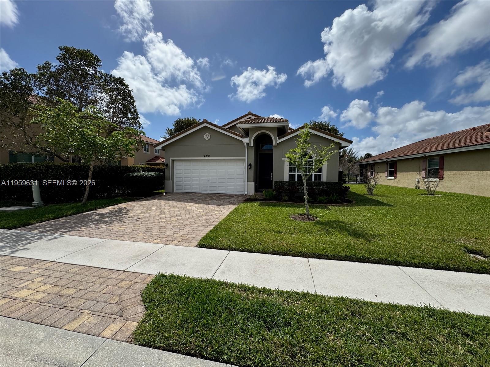 4830 Foxtail Palm Ct