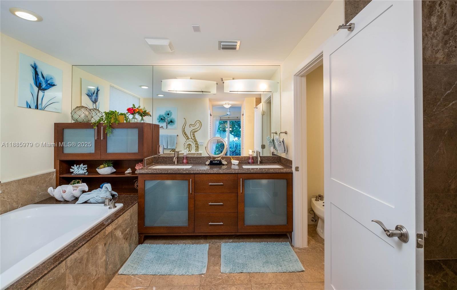 THE SAILFISH AT MARINERS - Residential