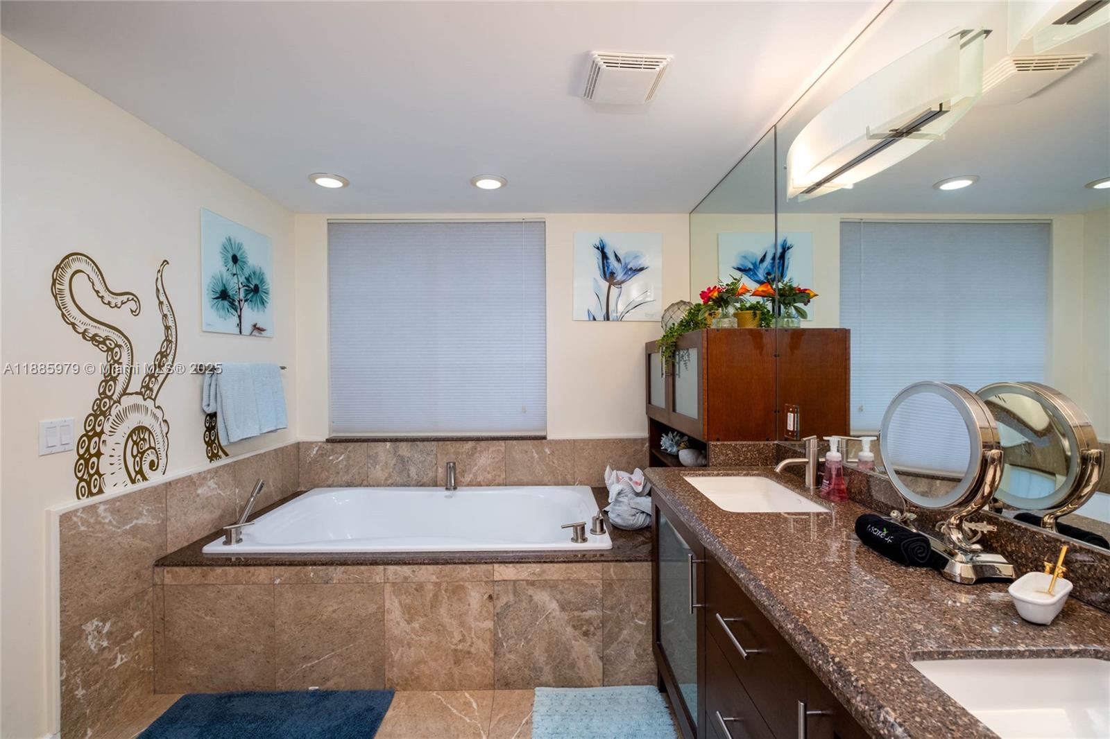 THE SAILFISH AT MARINERS - Residential