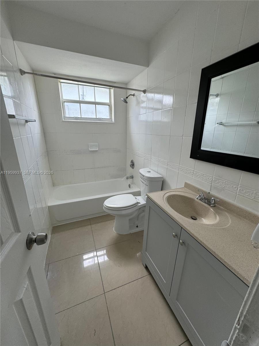 SUNRISE GOLF VILLAGE SEC - Residential