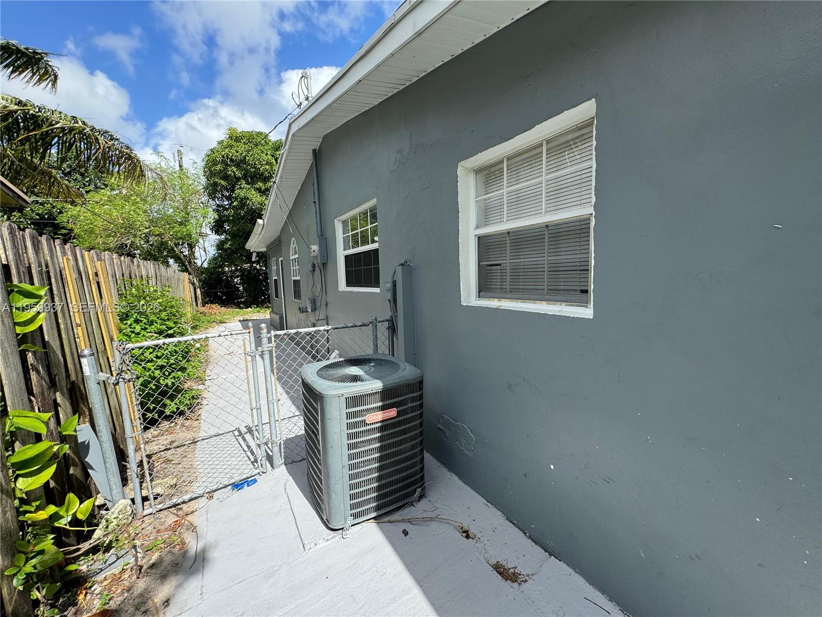 SUNRISE GOLF VILLAGE SEC - Residential