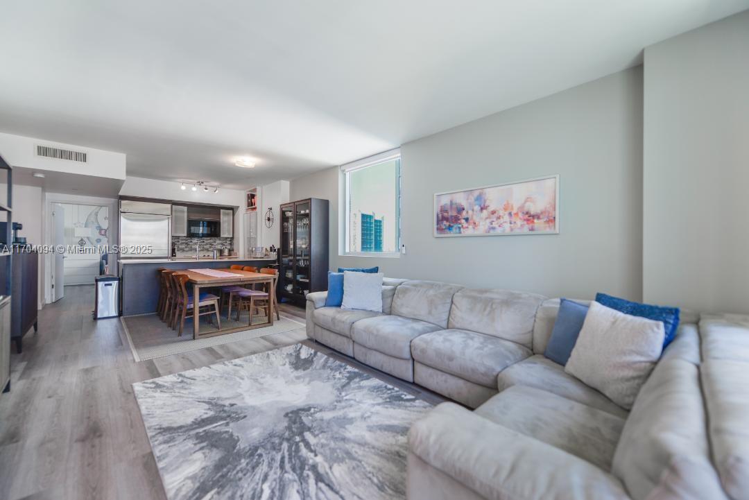 55 SE 6th St 2110