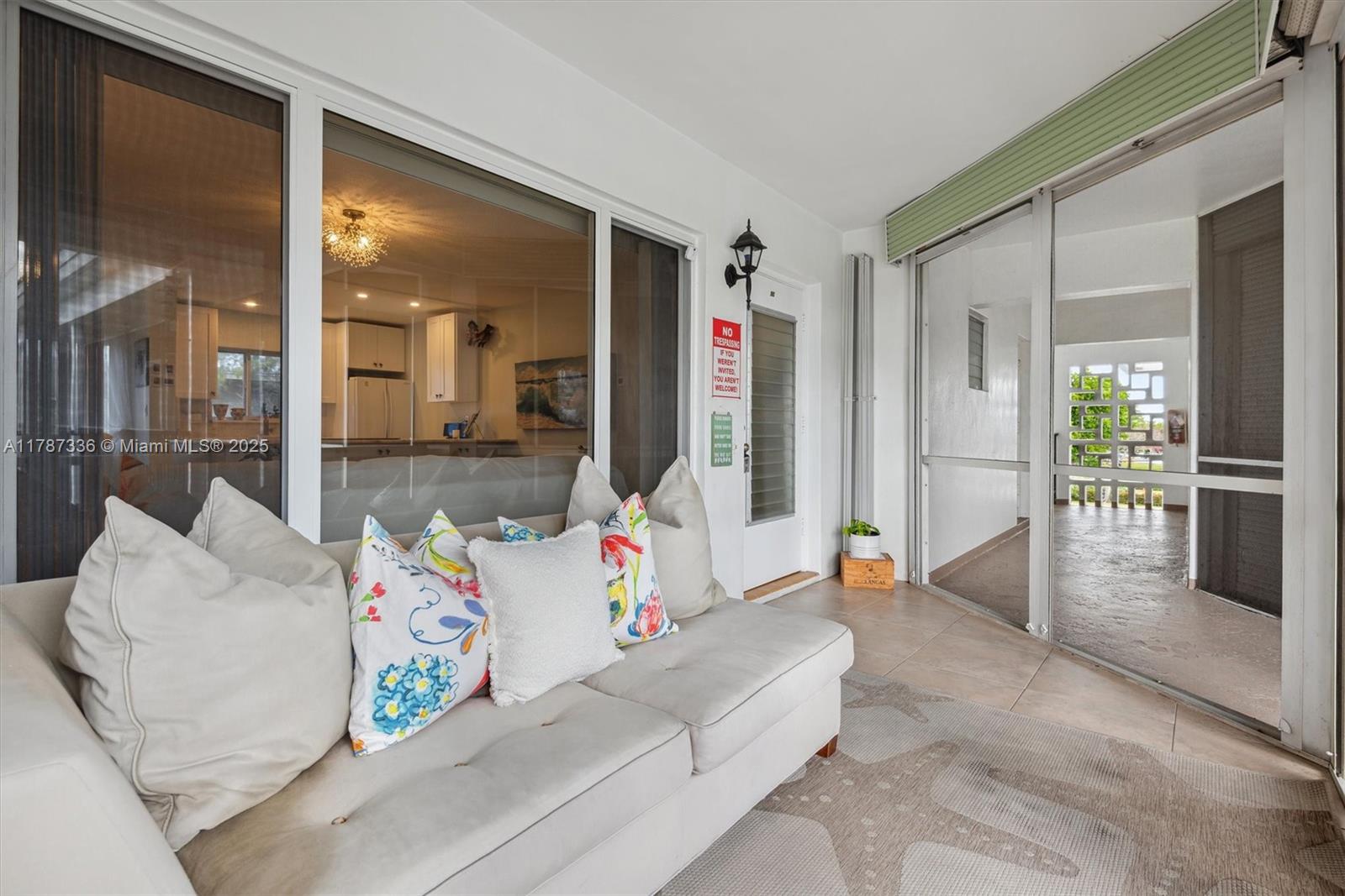COUNTRY CLUB MANOR CONDO - Residential