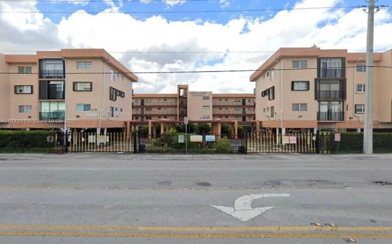 Rental Property at 1855 W 60th St 232, Hialeah, Miami-Dade County, Florida - Bedrooms: 2 
Bathrooms: 2  - $2,200 MO.
