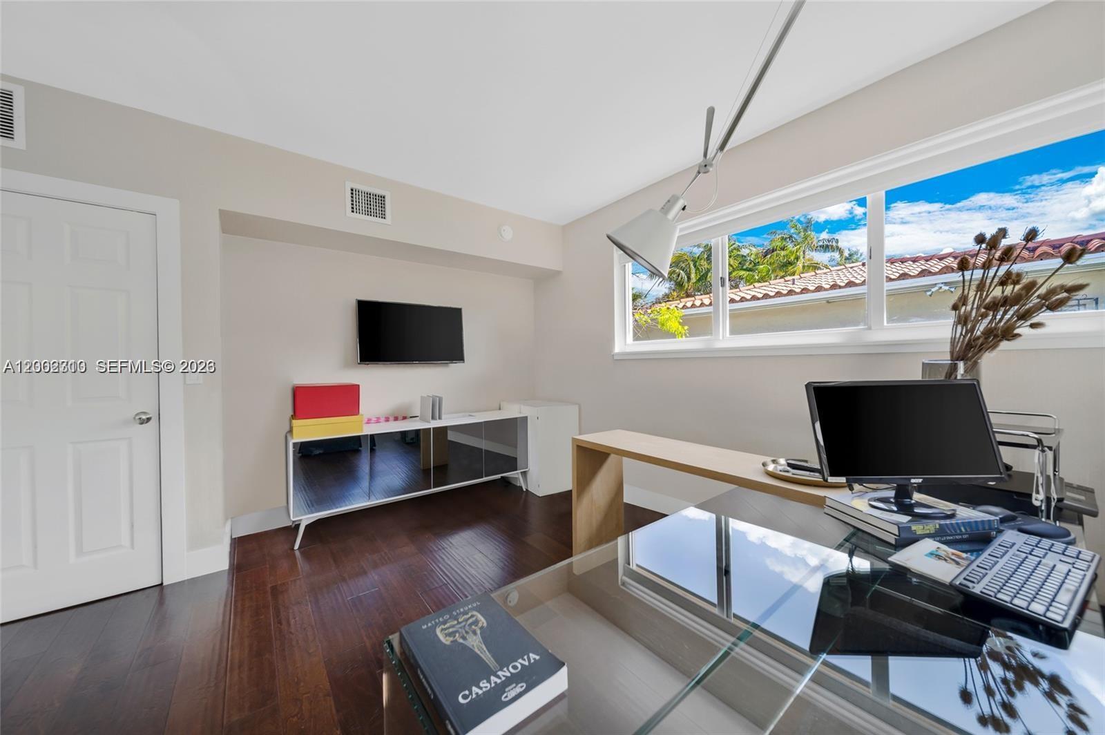 EAST SHENANDOAH - Residential Lease