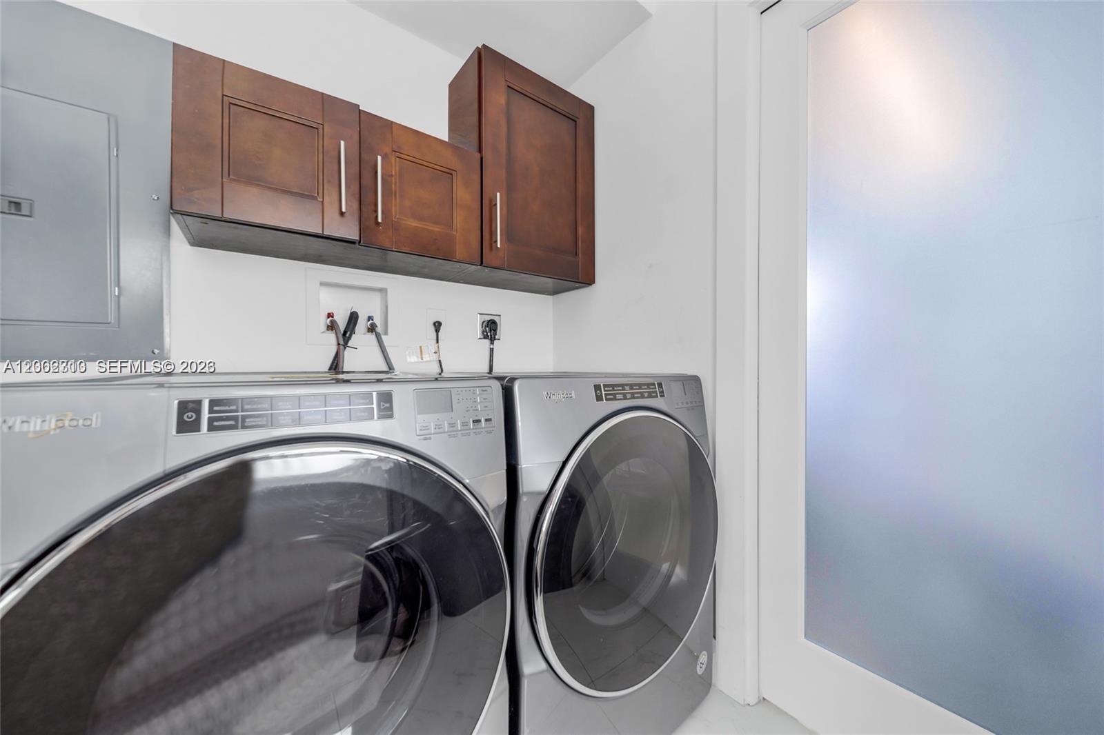 EAST SHENANDOAH - Residential Lease