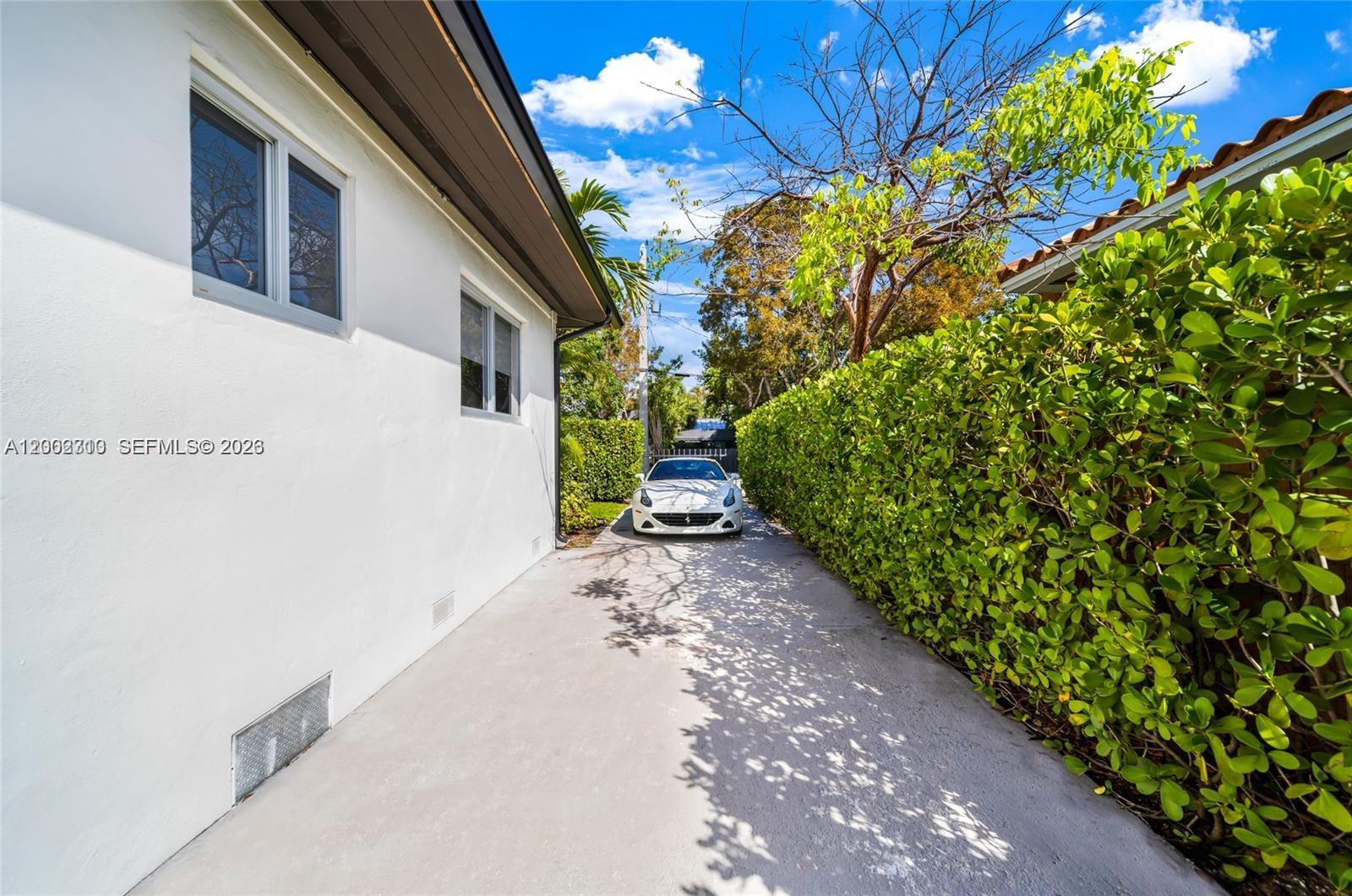 EAST SHENANDOAH - Residential Lease